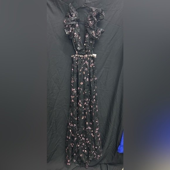 Mac Duggal 68043 NWOT Ruffle Sleeve Embellished Dress - Picture 7 of 10